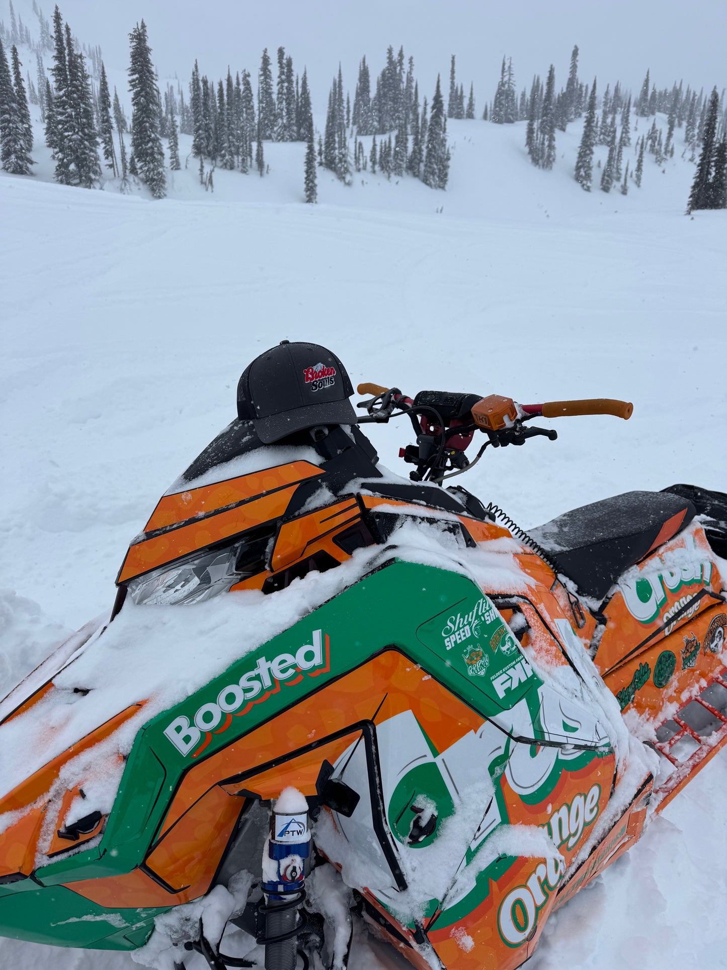 BROKEN SOULS MOUNTAINS