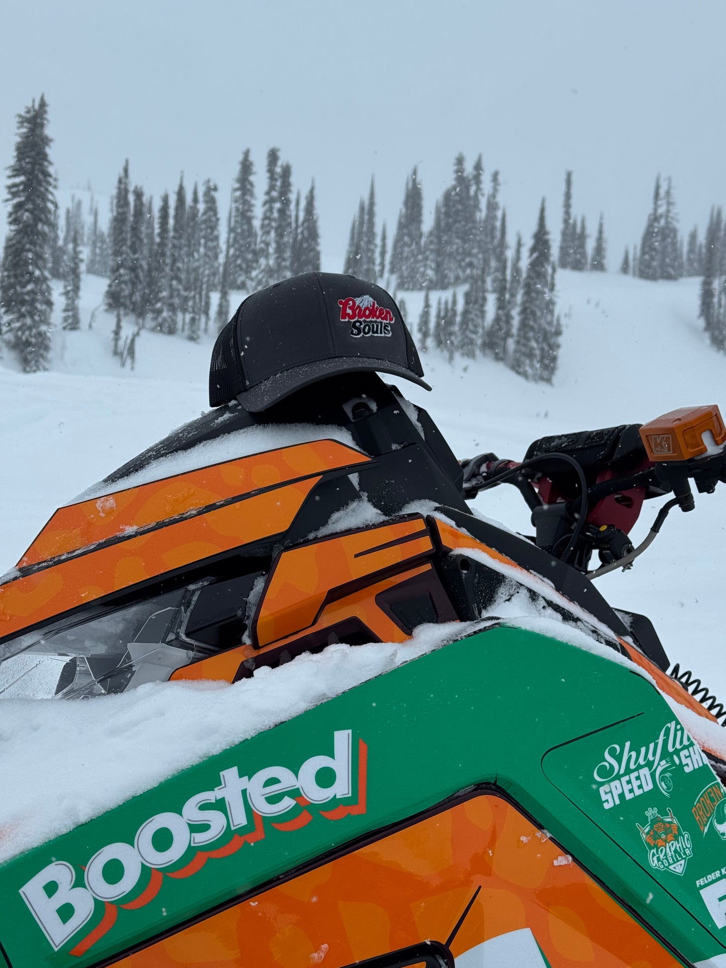 BROKEN SOULS MOUNTAINS